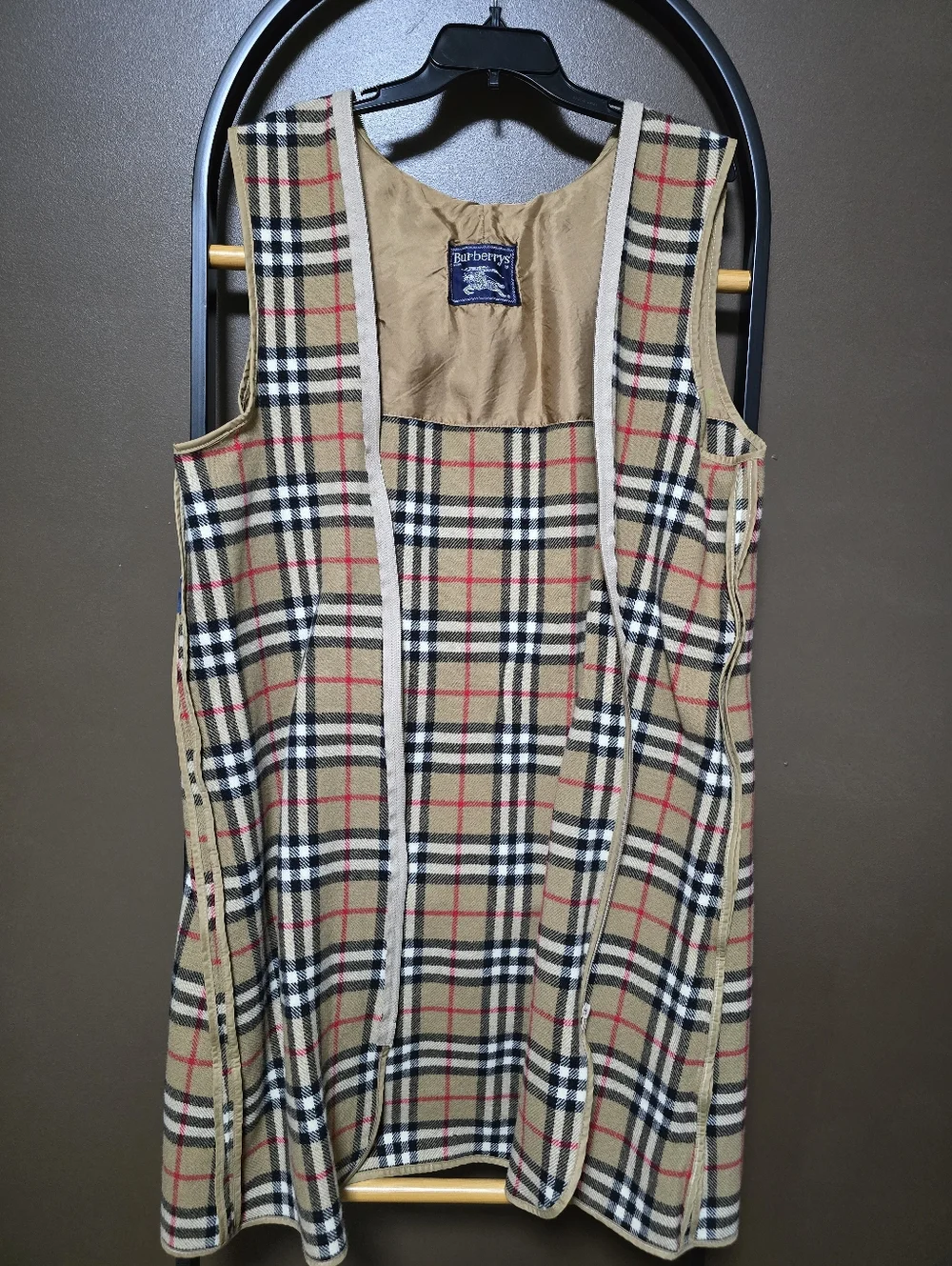 Vintage Burberry Beige Trench Coat with Removable Liner - Picture 12 of 12